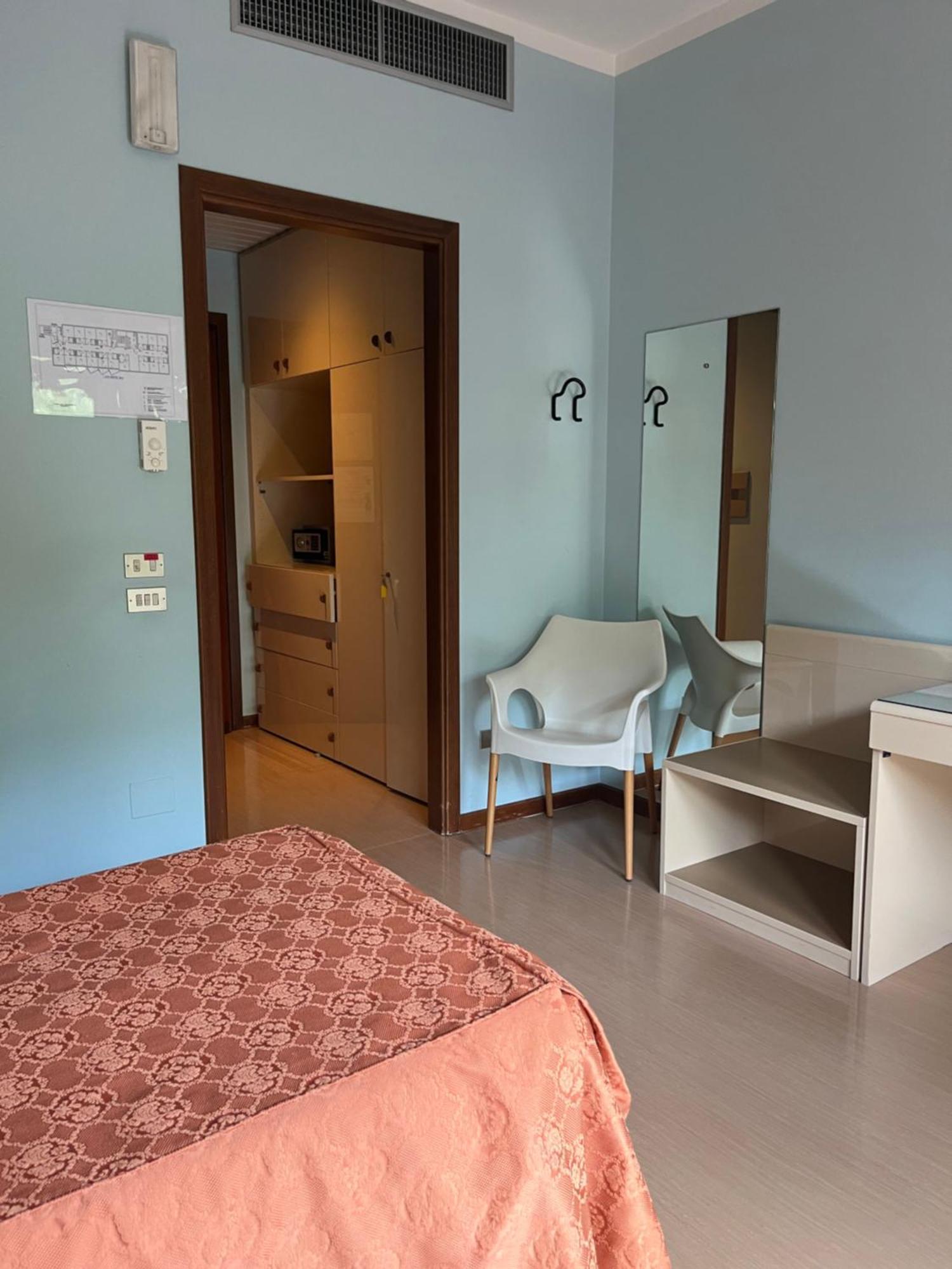Albergo Casa Dell'Ospite Brescia Ngoại thất bức ảnh