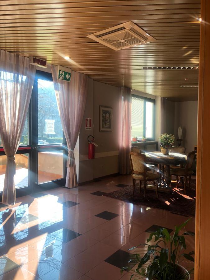 Albergo Casa Dell'Ospite Brescia Ngoại thất bức ảnh