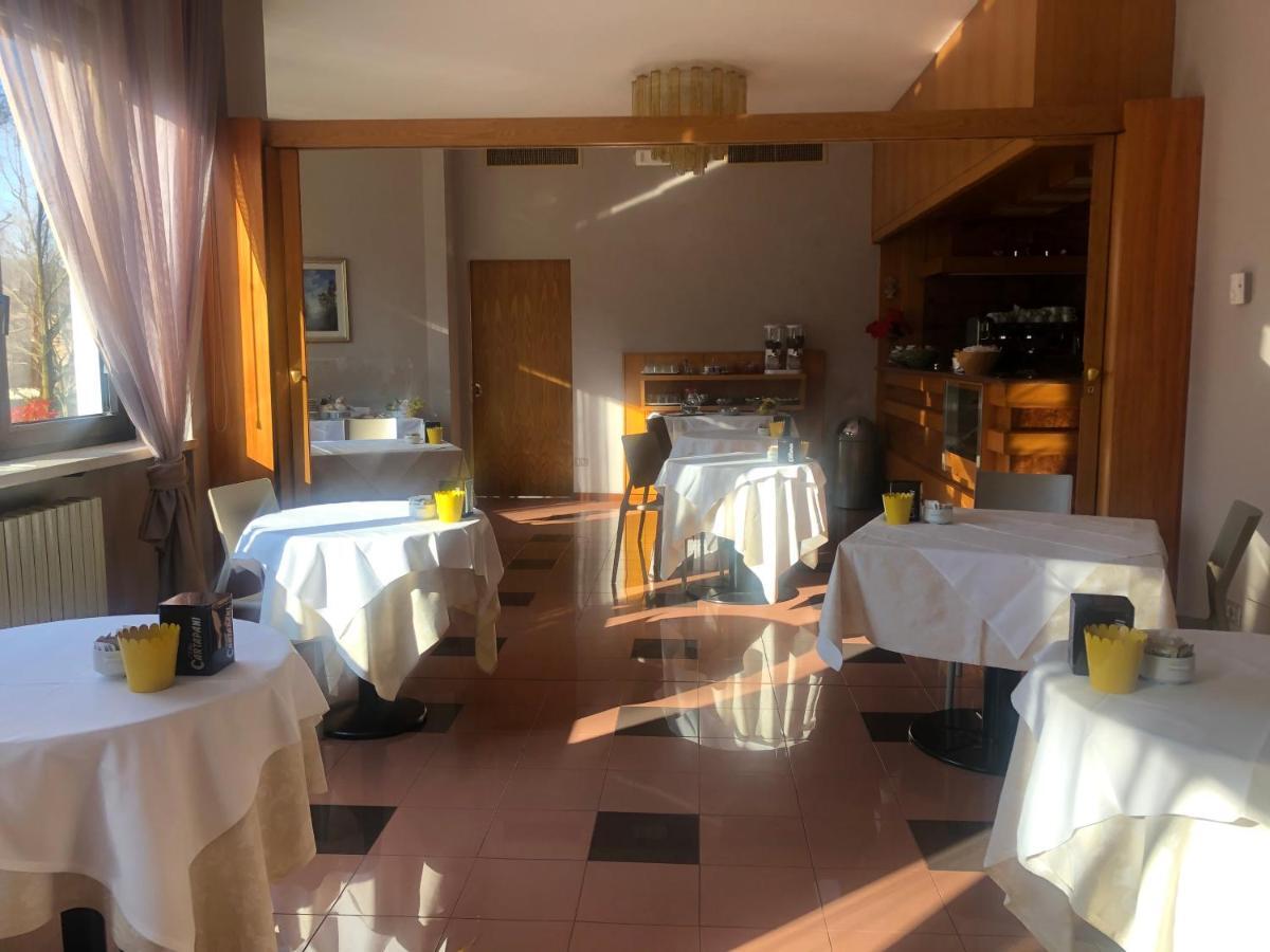 Albergo Casa Dell'Ospite Brescia Ngoại thất bức ảnh
